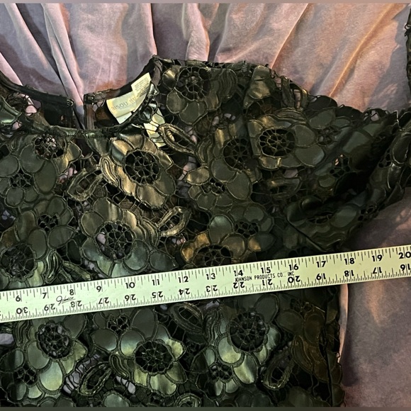 BISOU BISOU Faux Leather Black Floral Cut-Out Top Sz S - Picture 4 of 5
